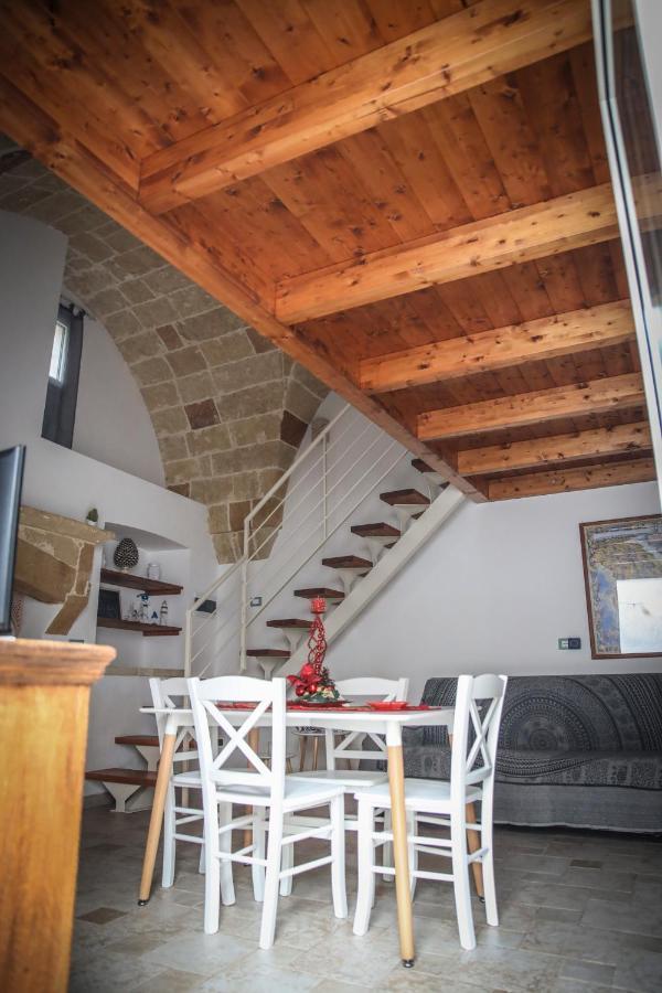 Casa Vacanze Salento Vicosoluna モルチャーノ・ディ・レウカ エクステリア 写真